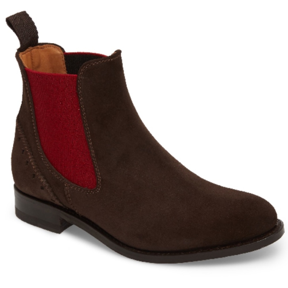 Ariat Benissa Lux Chelsea Boot In Brown Suede